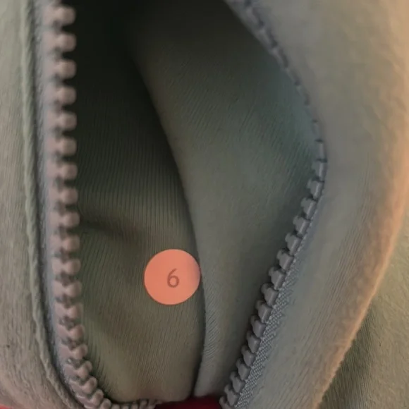 Lululemon Define - Picture 4 of 5